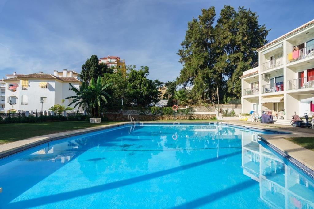Apartment Armenka Carihuela Park Torremolinos Esterno foto